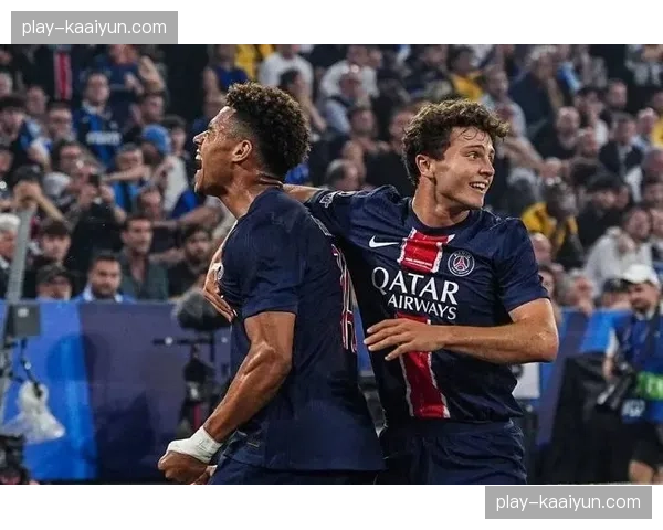 切尔西欧冠出局士气跌至冰点,罗塞尼尔帅位危机进一步加剧 切尔西欧冠出局士气跌至冰点,罗塞尼尔帅位危机进一步加剧